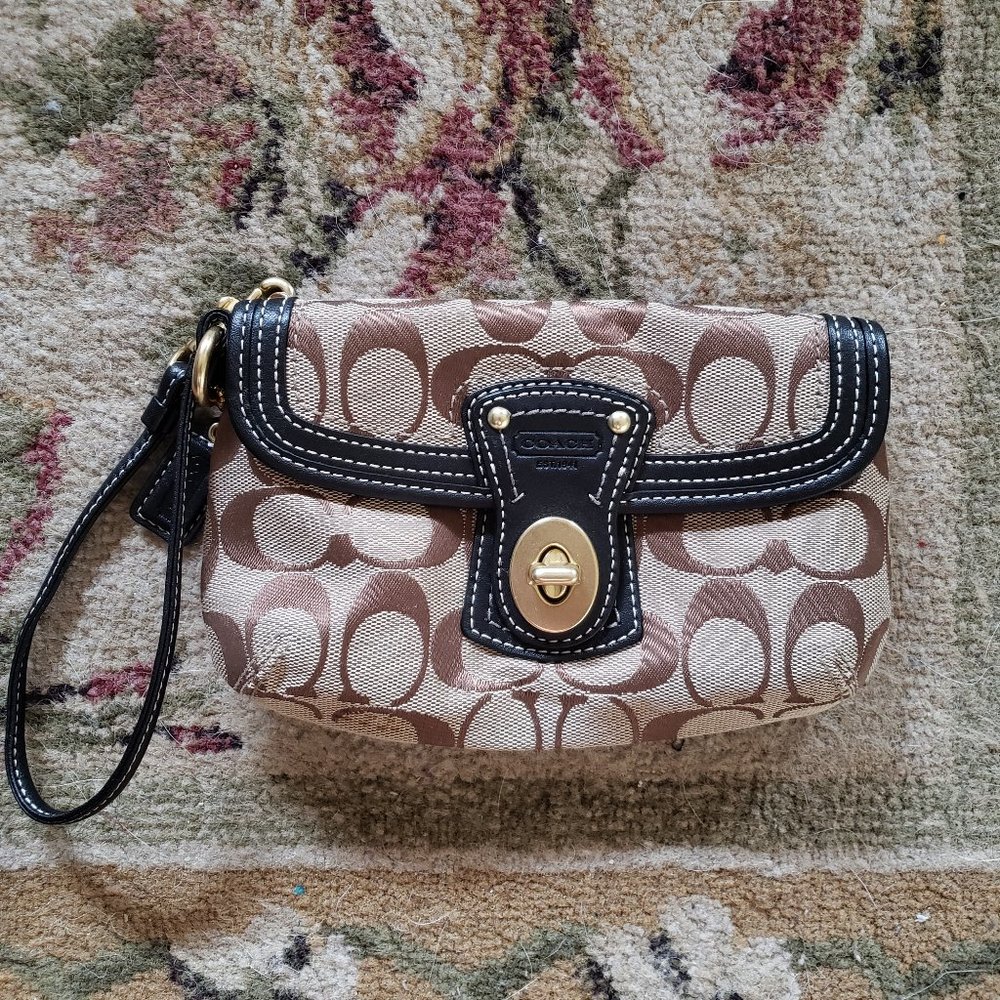 Tan/Black Coach Wrist Handbag